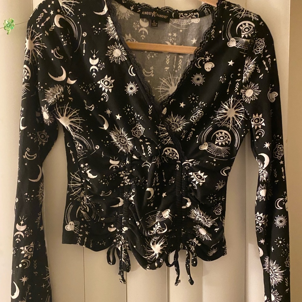 Almost Famous Black Celestial Print Blouse-size L